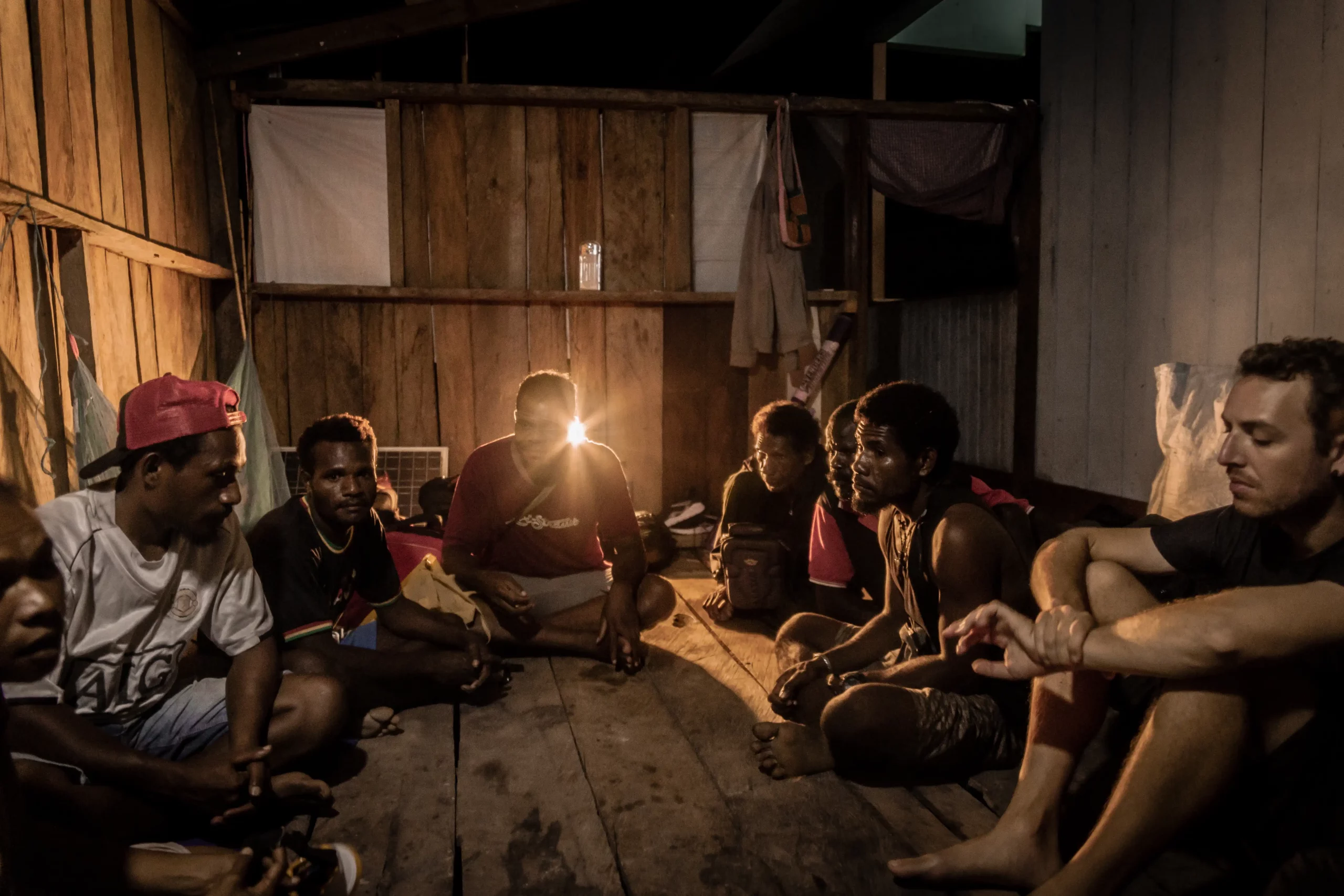 Trazando rumbo en Dabra Papua Indonesia