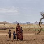 Familia nómada en Turkana