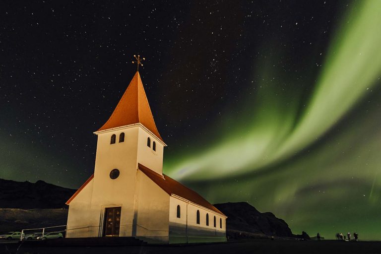 Islandia iglesia en Vik