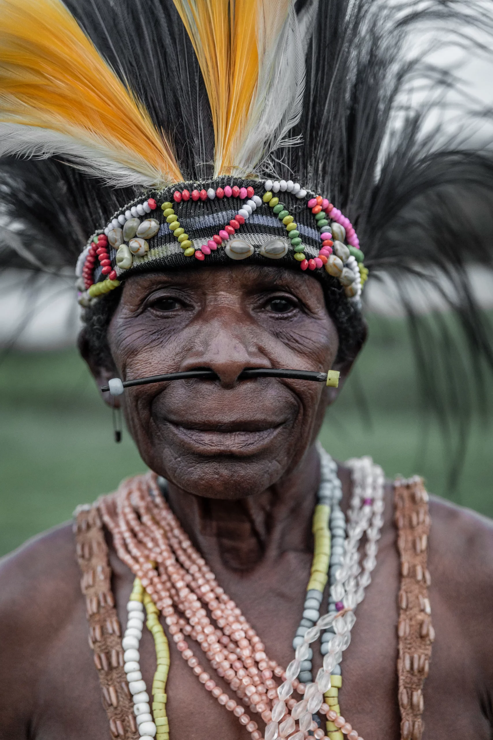 Tribu Baudi adornos faciales Papua
