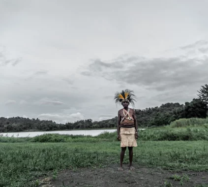 Tribu Baudi en el Lago Bira
