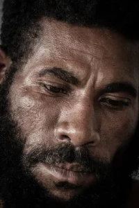 Augustus segundo conductor de barco Rio Mamberamo Papua Indonesia