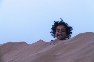 Niños en las dunas MArruecos