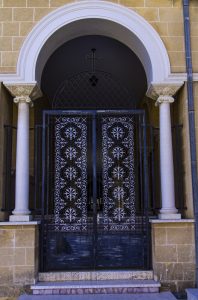 Puerta iglesia Nicosia