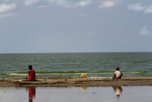 Lago Turkana madre y niño
