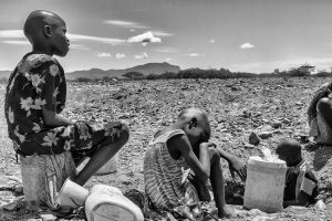 Los niños y los pozos en Todonyan