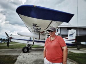 Marta piloto en Sentani Papua