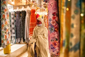 Mujer bandari en Minab Iran